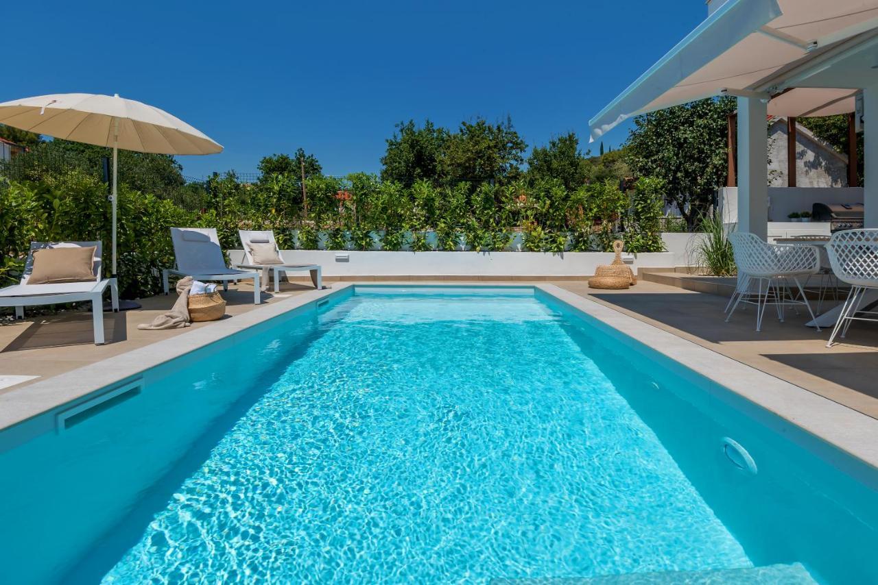 Marula Holiday Home - With Heated Pool Marina Buitenkant foto