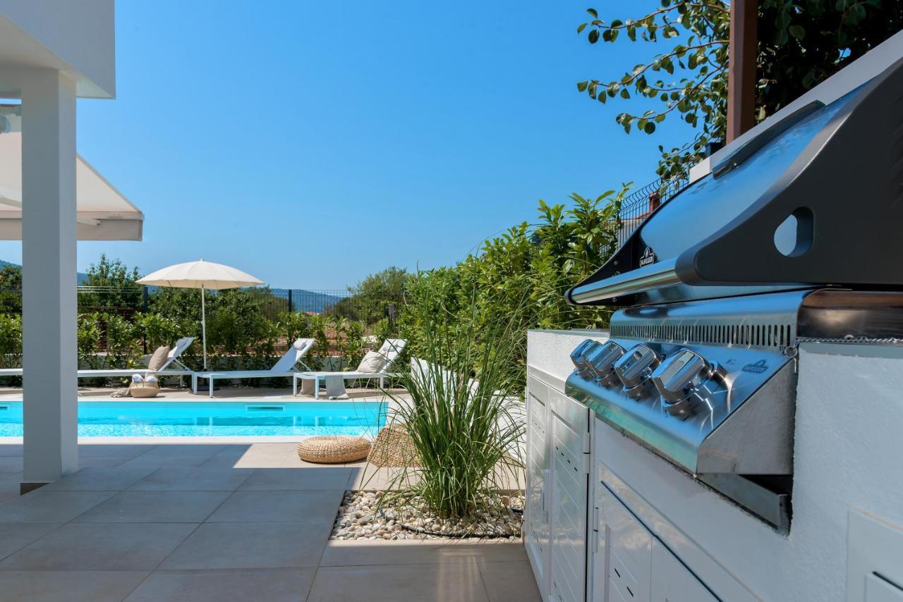 Marula Holiday Home - With Heated Pool Marina Buitenkant foto