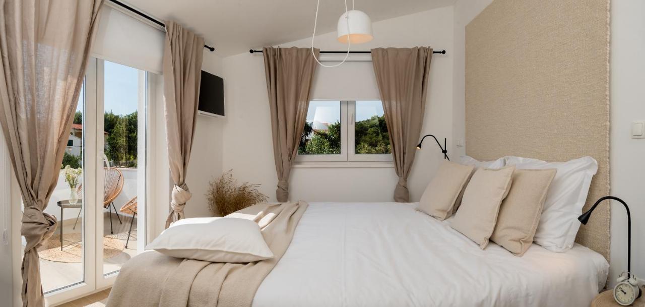 Marula Holiday Home - With Heated Pool Marina Buitenkant foto