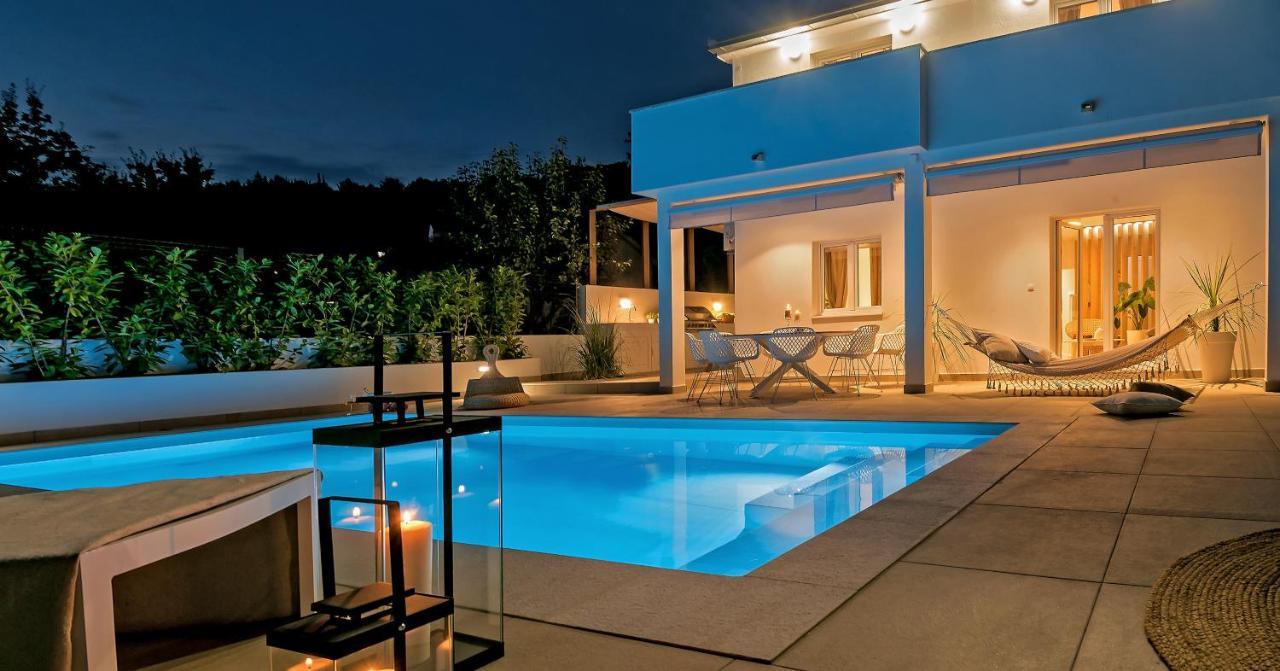 Marula Holiday Home - With Heated Pool Marina Buitenkant foto